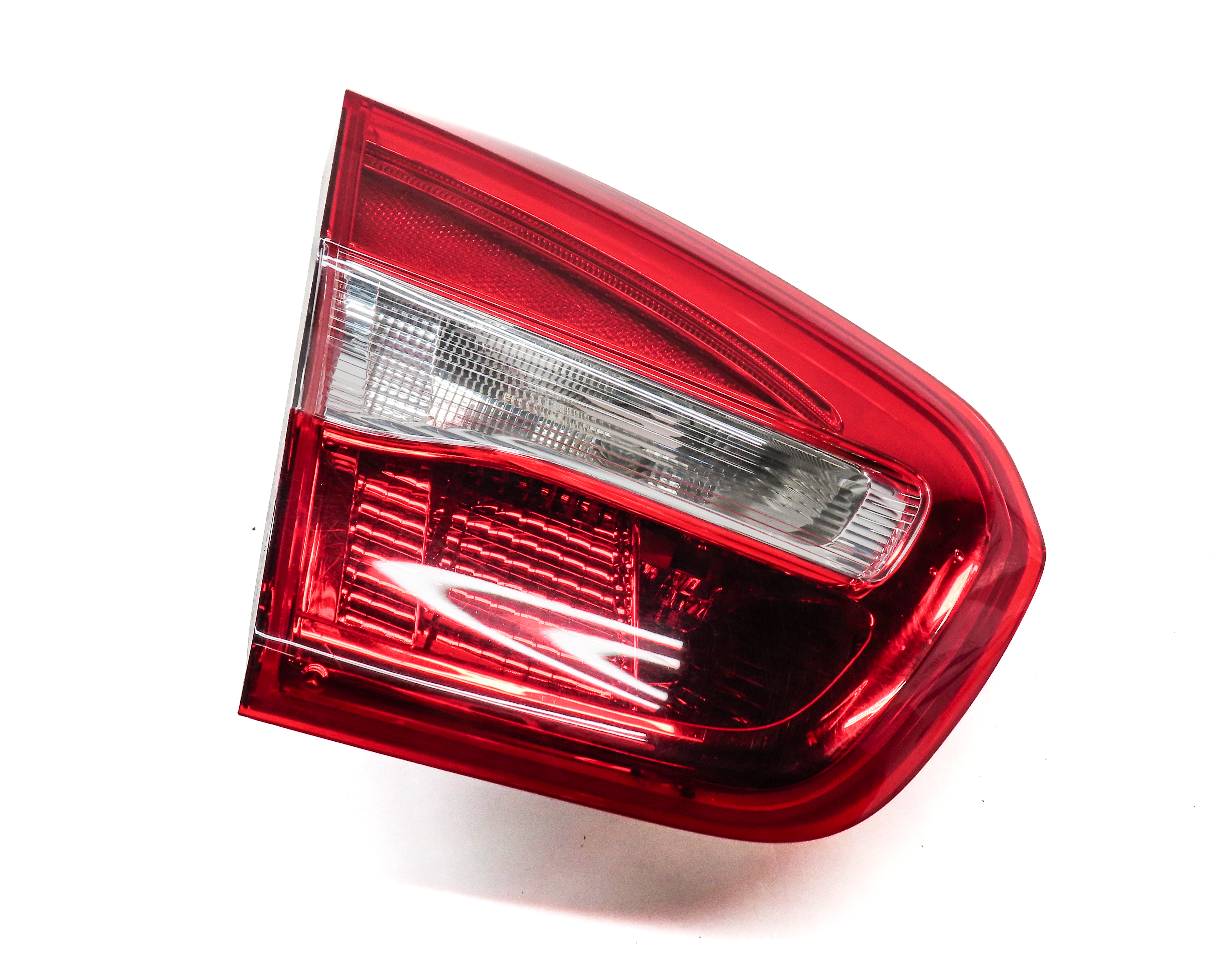 2015-2020 MERCEDES GLA250 (X156) LEFT DRIVER REAR INNER TAILLIGHT LIGHT LAMP — exact item pictured